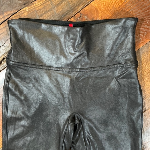 Spanx Black Seamless Leggings Shapewear Style Size Small - Picture 2 of 6